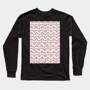 Grey Blush Pink Triangle Chevron Pattern Long Sleeve T-Shirt